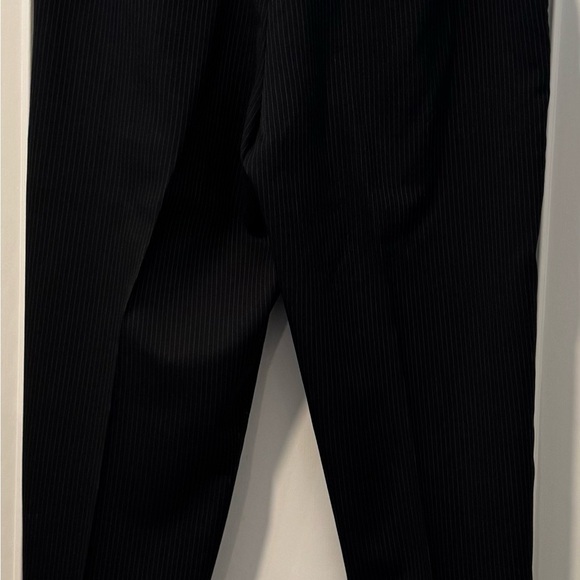 Banana Republic Men's Pinstripe Black & Grey Dress Pants - 38 x 32 - Picture 5 of 8